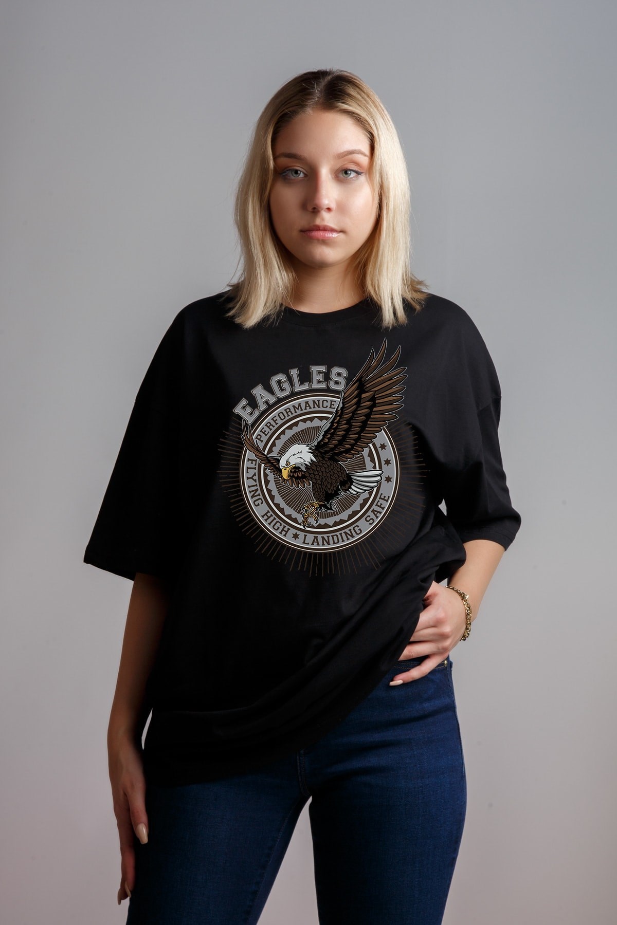Eagle%20Kadın%20Siyah%20Oversize