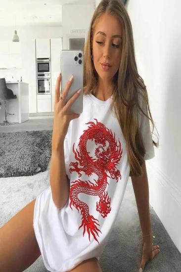 Bayan Beyaz Ejderha Kırmızı Baskılı Oversize T-shirt