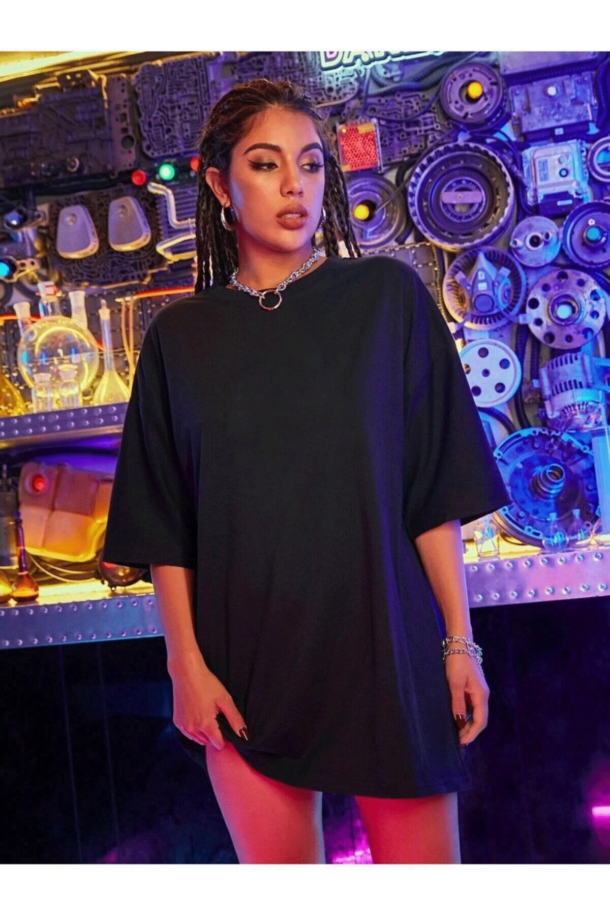 Kadın%20Oversize%20T-shirt%20Sırt%20Tokyokuş%20Baskı