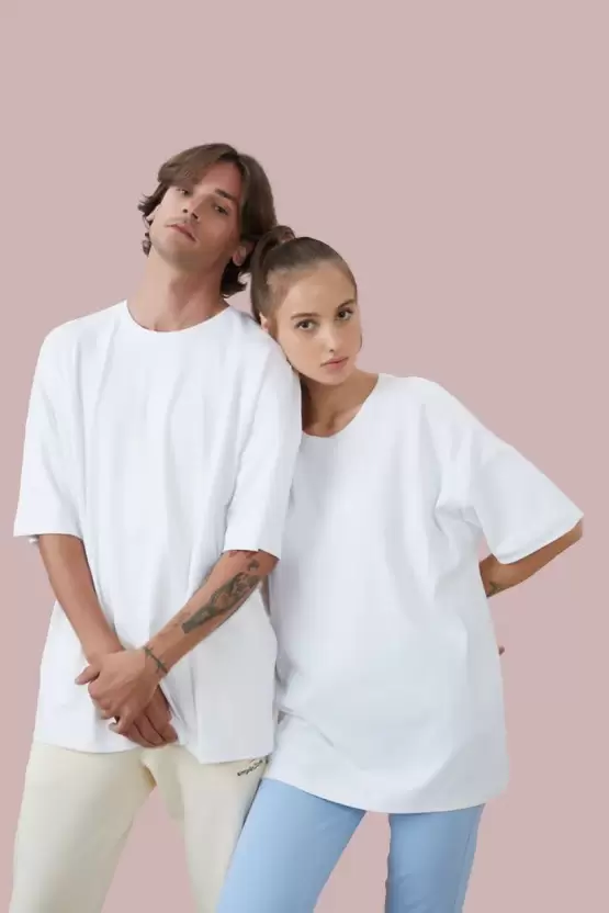 Unisex%20Beyaz%20T-Shirt%20Sevgili%20Kombini